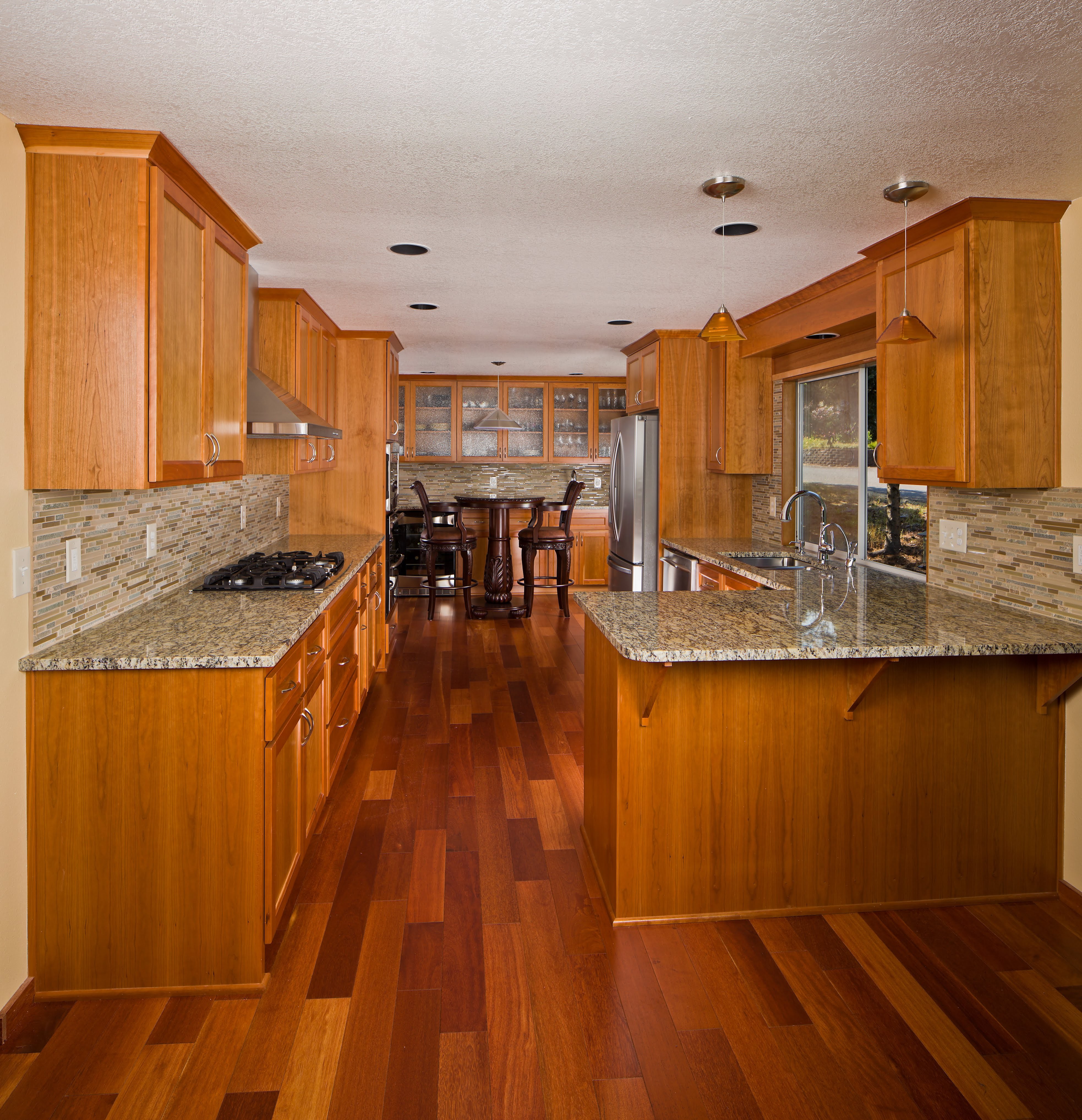 Marquez's Custom Cabinets Inc.: Service Image-1 Marquez's Custom Cabinets Inc.: Service Image-1
